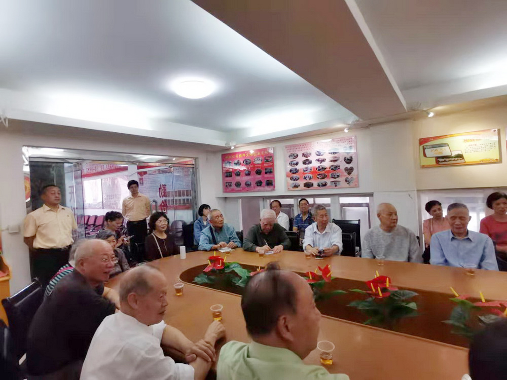 20191030  退休党员 坤驰公司 共建 (2).jpg