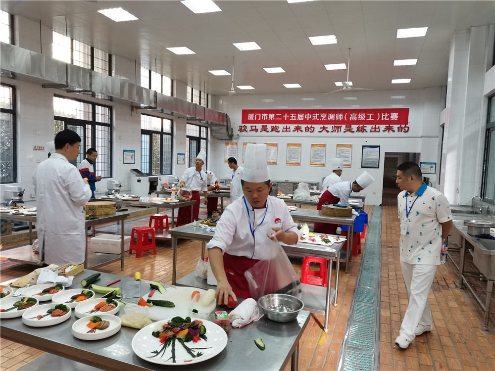 微信图片_20191118154120_副本.jpg