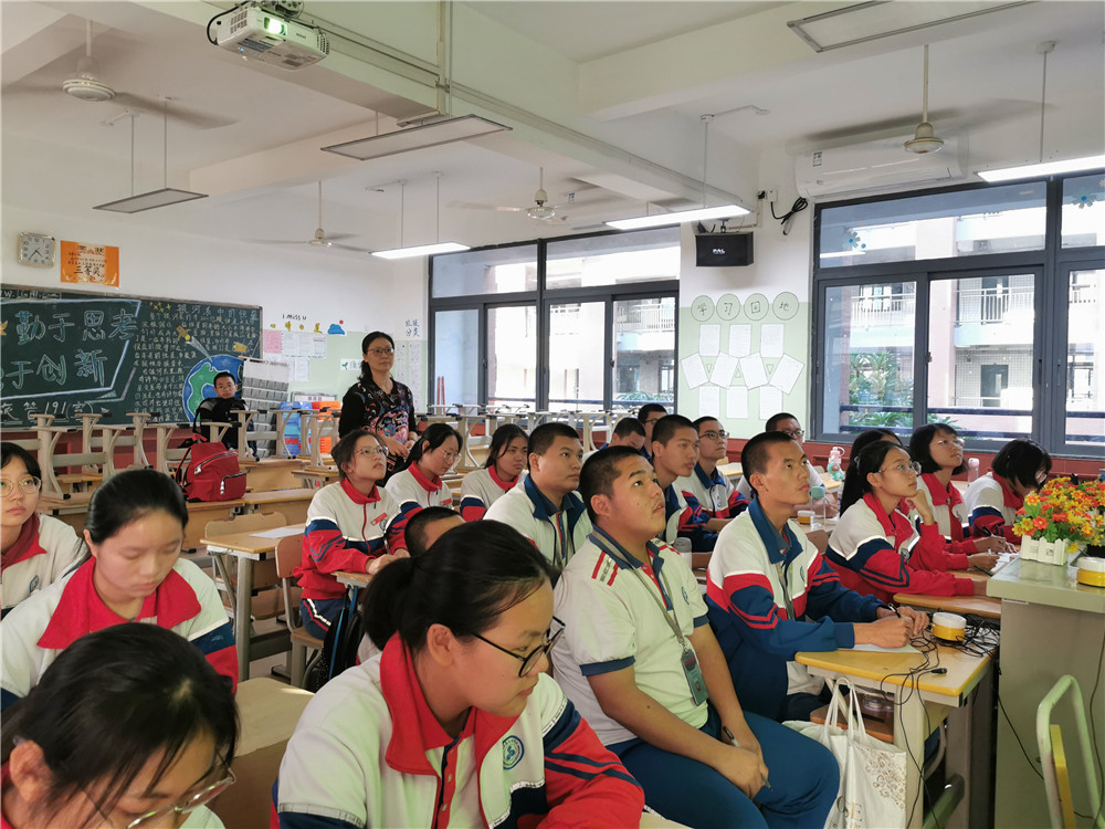 法律与安全知识竞赛照片2 (2).jpg