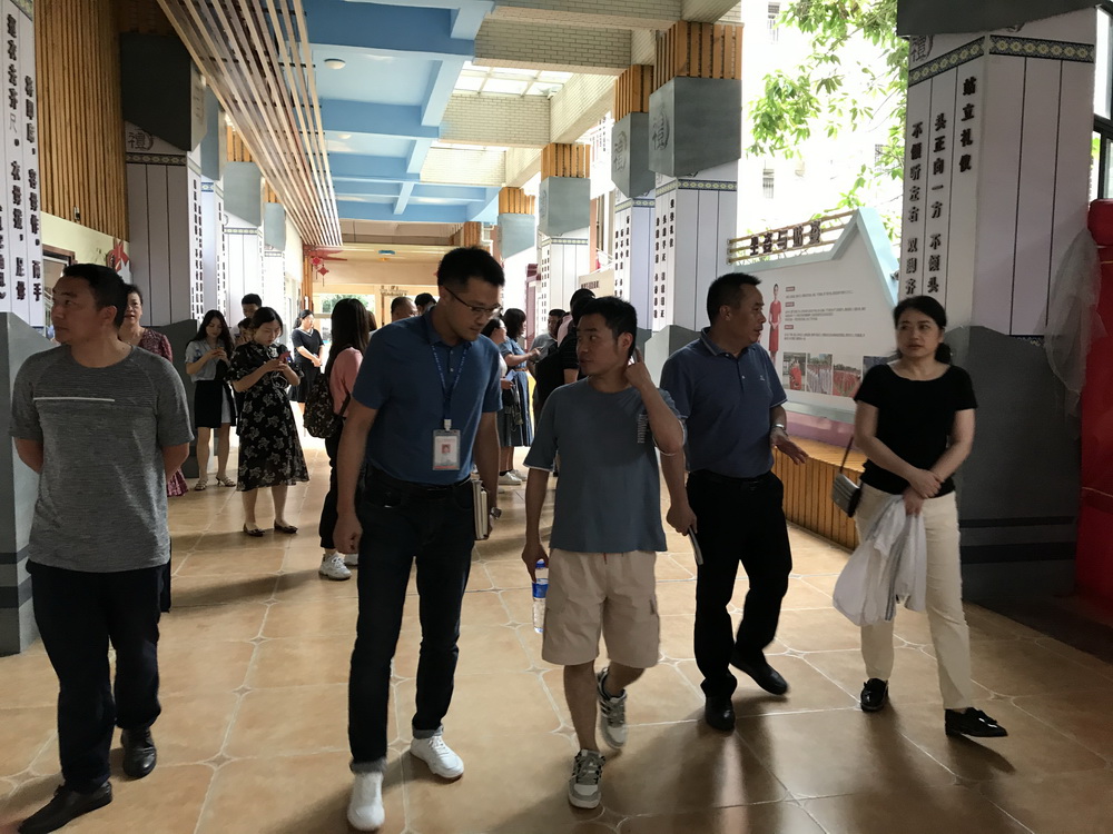 参观交流2.jpg