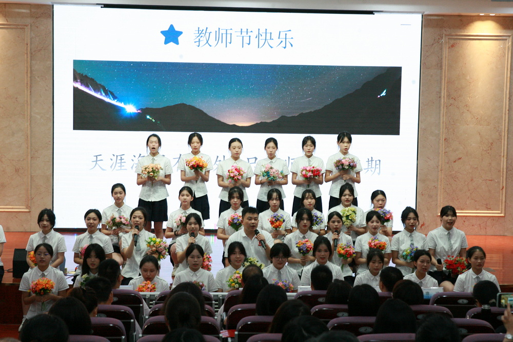 03.学生合唱4.JPG